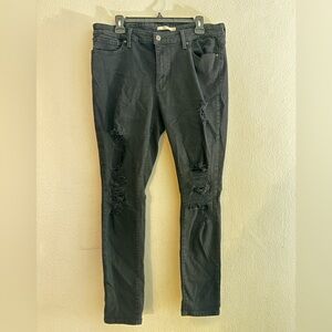 Levi’s Distressed Skinny Jean
